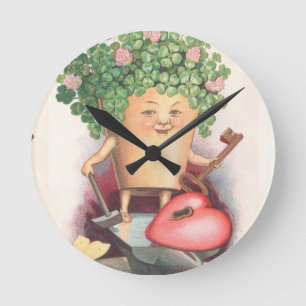 Vintage Shamrock Heart and Key St Patrick's Day Runde Wanduhr