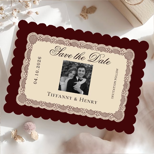Vintage-Spitze Burgunder Save-the-Date (Von Creator hochgeladen)