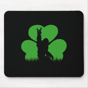 Vintage St. Patrick's Day Bigfoot Sasquatch Sankt  Mousepad