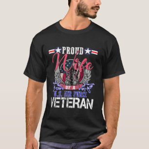 Vintage stolze Ehefrau eines Geschenks für Veteran T-Shirt