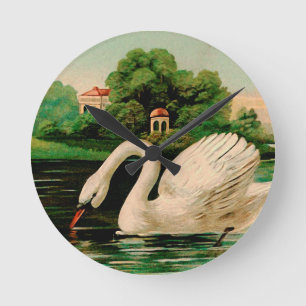 Vintage Swan im Lake Runde Wanduhr