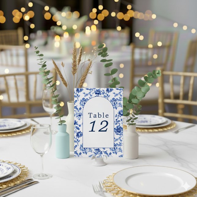 Vintage Tabelle mit Blumen Einladung (Blue and white delftware wedding table number sign.)