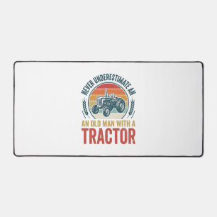 Vintage-Traktor-Alter-Mann-Zitat-Shirt-Design_1 Schreibtischunterlage