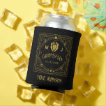 Vintage Trauzeugen Viktorianisch Style Modernes Mo Dosenkühler<br><div class="desc">Genießen Sie Ihren besonderen Tag mit diesem exquisiten, Viktorianisch inspirierten Trauzeugen-Geschenk, das eine gelungene Mischung aus klassischer Eleganz und zeitgenössischem Flair bietet. Diese sorgfältig gestalteten Merchandises sind ein maßgeschneidertes und personalisiertes Geschenk, das Hochzeiten, Bachelor-Partys, Verlobungsfeiern und darüber hinaus eine Touch der Eleganz verleiht. Jedes Produkt kann mit den Namen oder...</div>