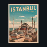 Vintage Travel Istanbul Türkei Retro Landschaftlic Postkarte<br><div class="desc">Erleben Sie die reiche Geschichte und die atemberaubende Architektur Istanbuls mit diesem faszinierenden Retro-Reise-inspiriert Design mit der Hagia Sophia. Dieses Design,  das mit Nostalgie und Vintagem Charme überflutet ist,  fasziniert die ikonische Moschee in einer Retro-Ästhetik,  die an klassische Reiseplakate aus früheren Zeiten erinnert.</div>