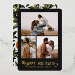 Vintage Typografie Winterorangen-Foto Folien Feiertagskarte<br><div class="desc">Diese wunderschöne Urlaubsfotokarte enthält Vintage Typografie-Lesungen,  "Happy Holidays" in Echtfolie,  sowie drei Fotovorlagen. Die Rückseite der Karte enthält ein Vintages Design von Winterorangen und Blüten.</div>