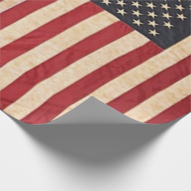 Vintage US Flagge unter amerikanischer Flagge Geschenkpapier (Ecke)