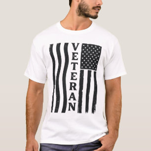 Vintage-Vektor-Shirt-Design mit amerikanischer Fla T-Shirt