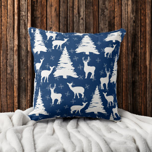 Vintage Winterlandschaft mit Hirsch auf Navy Kissen