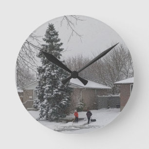 Vintage Winterlandschaft Runde Wanduhr