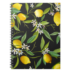 Vintage Zitronenfrüchte und Blume auf dunklem Hint Notizblock