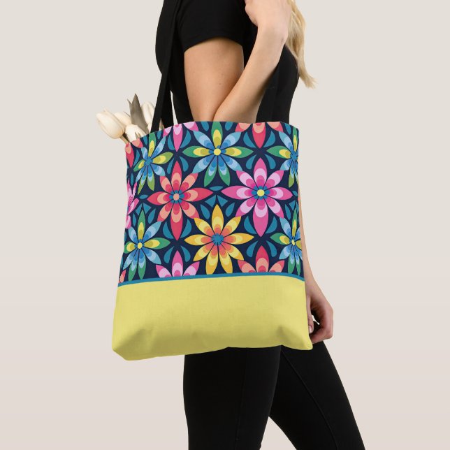 Vintager 60er Vibe Mod Daisies, Farbblock Tasche (Von Nahem)