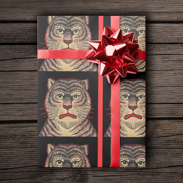 Vintager asiatischer Streifenreiter Geschenkpapier (Asian striped tiger fierce looking face on black and red roll of gift wrapping paper.)