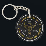 Vintager bester Vater Cowboy-Hut Logo Vatertag Schlüsselanhänger<br><div class="desc">Personalisierte Vatertagsgeschenk für den besten Vater der Welt. Passen Sie die Formulierung an,  um sie für Ihren Papa,  den Helden Ihres Lebens,  noch besser zu machen. Feiern Sie den Vatertag mit diesem individuelle Name und der Botschaft für Ihren Vater.</div>