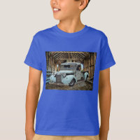 Vintager Blauer LKW Rustikaler Stall