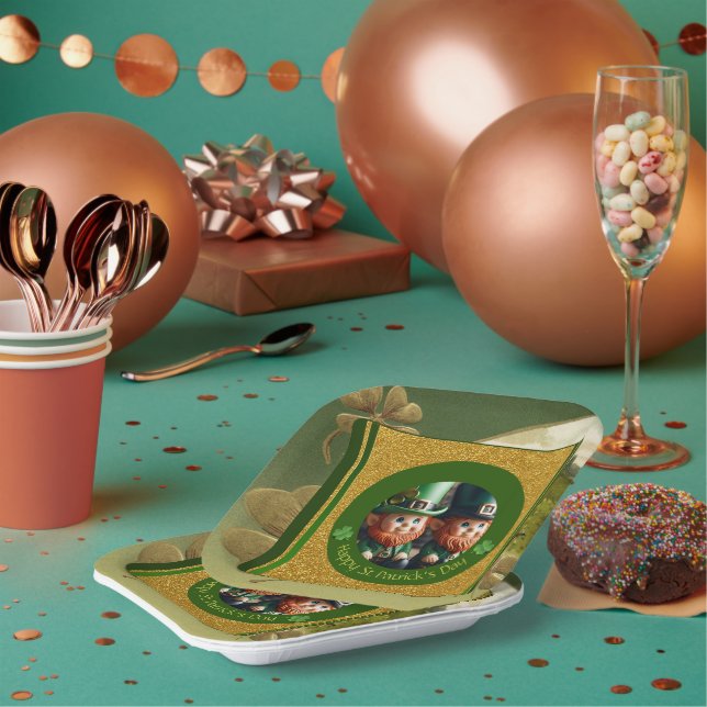 Vintager Clover St Patrick's Day Leprechauns PPP Pappteller (Multi)