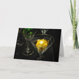 Vintager Feiertags-Verzierungs-Ball Martini Feiertagskarte