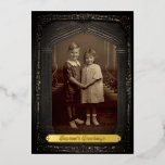 Vintager Foto | Sepia Filter Heirloom Folien Feiertagskarte<br><div class="desc">Personalisieren Sie Ihre eigene 12x18 Framable Card im Vintagen Stil. Passen Sie diesen coolen Rahmen mit Ihrem eigenen Lieblings-Foto an, um eine einzigartige Grußkarte zu erstellen, die Ihre Lieben anzeigen und rettete können. Das funktioniert wunderschön mit Vintagen Fotos und fügt einem neueren Foto einen Vintagen Filter mit einem Sepia-Ton hinzu....</div>
