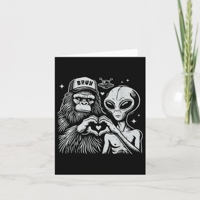 Vintager Funny Bigfoot und Alien Handzeichen Karte (Vorderseite)