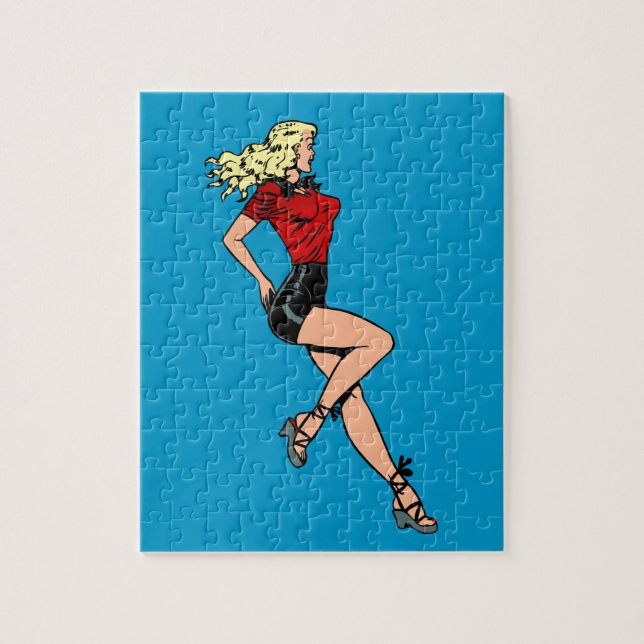Vintager Glamour Girl Next Door, Blond Blombshell (Vertikal)