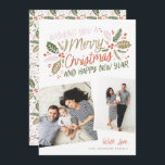 Vintager Holly Tilted Snapshot Multi-Foto Feiertagskarte<br><div class="desc">Diese festliche und schicke Urlaubskarte mit original handgezeichnet Winterfolien mit hübscher Typografie in lebhaften Farben und 2 gekachelten Fotos. Die Rückseite ist mit einem passenden Muster versehen</div>