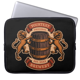 Vintager Lion Oak Barrel Personalisiert Brauerei B Laptopschutzhülle
