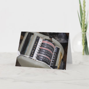Vintager mechanischer Rechner - Ein Blick in die Karte