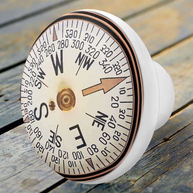 Vintager Nautic Compass-Keramik Keramikknauf (A vintage and nautical style ceramic door knob featuring a compass. Beautiful for a beach house)
