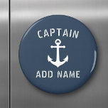 Vintager nautischer Anker Kapitän oder Name des Bo Magnet<br><div class="desc">Stilvoll runder Kühlschrank-Magnet mit Kapitän oder anderem Titel/Rang,  Ihrem personalisierten Namen,  Bootsnamen oder anderem Text und einem Vintagen Schiffsanker in Weiß auf Ozeangrau oder wählen Sie Hintergrundfarben,  um Ihre Einrichtung anzupassen. Macht ein großartiges,  einzigartiges Geschenk.</div>