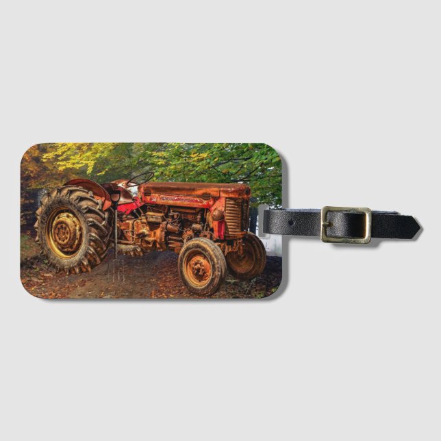 Vintager roter Zuchttraktor Gepäckanhänger (Vorderseite (Horizontal))