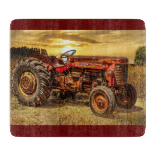 Vintager roter Zuchttraktor Schneidebrett