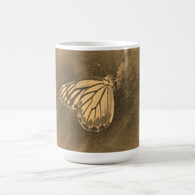 Vintager Schmetterling auf Blume - Tasse (Mittel)