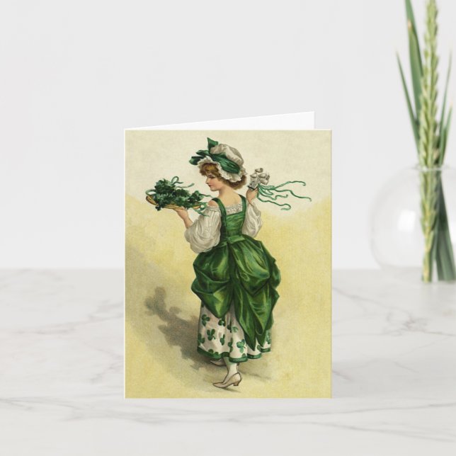 Vintager St Patrick Tag, Frauen-grüne Kleeblätter Karte (Vorderseite)