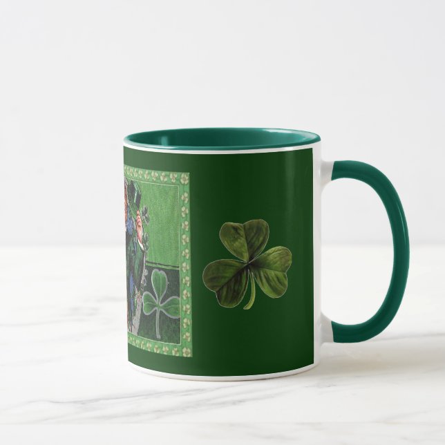 Vintager St. Patrick's Day Man in grüner Tasse (Rechts)