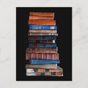 Vintager Stapel alter Bücher Postkarte