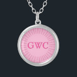 Vintager Stil Pink Sun Burst Custom Monogram Versilberte Kette<br><div class="desc">Der Sonnenstrahl zeichne mit Monogramm. Rosa Version. Benutzerdefinierte Halsketten. Bearbeiten Sie die Initialen,  um es zu einem personalisierten Produkt zu machen,  behielte Sie es als 3-Buchstaben-Monogramm oder machen Sie daraus ein 2-Buchstaben-Monogramm. Geschenkidee.</div>