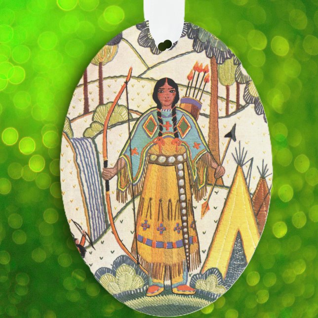 Vintager Urwald der amerikanischen Weibchen Ornament (Native American lady traditional dress teepee bow arrow embroidery look hanging ornament.)