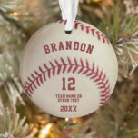 Vintages Baseball-Stitching-Foto Personalisiert Ornament<br><div class="desc">Ideal für den Baseballspieler, Coach oder Fan, den Sie kennen. Personalisieren Sie Ihre Bestellung mit Namen, Jersey-Nummer, Teamname oder anderem Text und dem Gedenkjahr auf der Vorderseite und einem optionalen Foto auf der Rückseite für zweiseitige Ornamenstile. Foto TIPP: Wählen Sie für schnellste/beste Ergebnisse ein Foto mit dem Thema in der...</div>