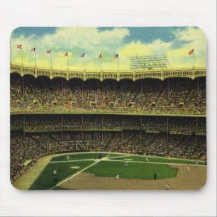 Vintages Baseballstadion mit Crowdys Mousepad
