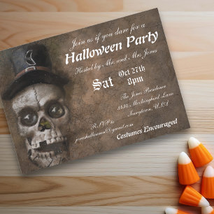 Vintages Beängstigendes SchädelHalloween-Party Einladung