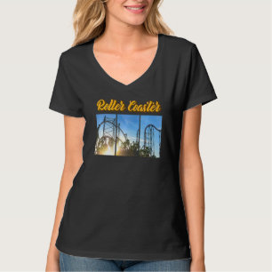 Vintages Bild des Untersetzer der Rolle im Schiebe T-Shirt