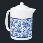 Vintages Blau und Weiß-Teapot<br><div class="desc">Vintag Blau und Weiß französischer Blumenkohl Dieser hübsch detaillierte Teekessel aus französischem Blumenkohl in klassischem Blau und Weiß verleiht jeder Küche eine Touch Vintager Eleganz. #Vintag-blauer Teekanne, #franz. Blumenkochdekor, #elegante Tee-Party-Stil, #classic porcelain tea Set, #blue white China, #Shabby Chic Zuhause Accessory, #timeless floral Keramik Teekanne, #antique inspirierte Teedekor, #traditioneller französischer...</div>
