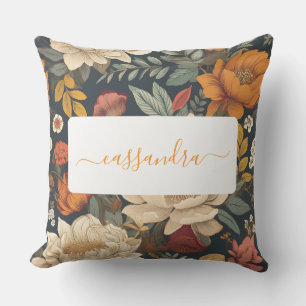Vintages Boho Floral Muster mit Name Kissen