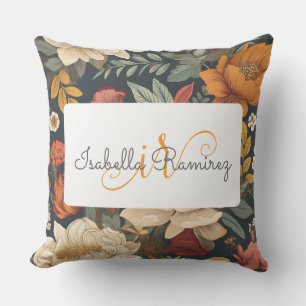 Vintages Boho-Floral-Muster mit Name und Monogramm Kissen