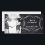 Vintages Chalkboard Foto Weihnachtskarte Feiertagskarte<br><div class="desc">Diese Foto-Urlaubskarte zeichnet sich durch ein lustiges Shabby-Chalkboard-Design aus. Einfache Vorlage erlaubt es Ihnen,  Ihr eigenes Foto hochzuladen.</div>