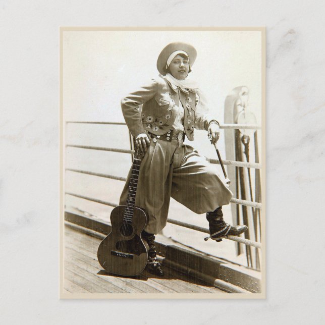 Vintages Cowgirl mit Guitar Foto Postkarte (Vorderseite)