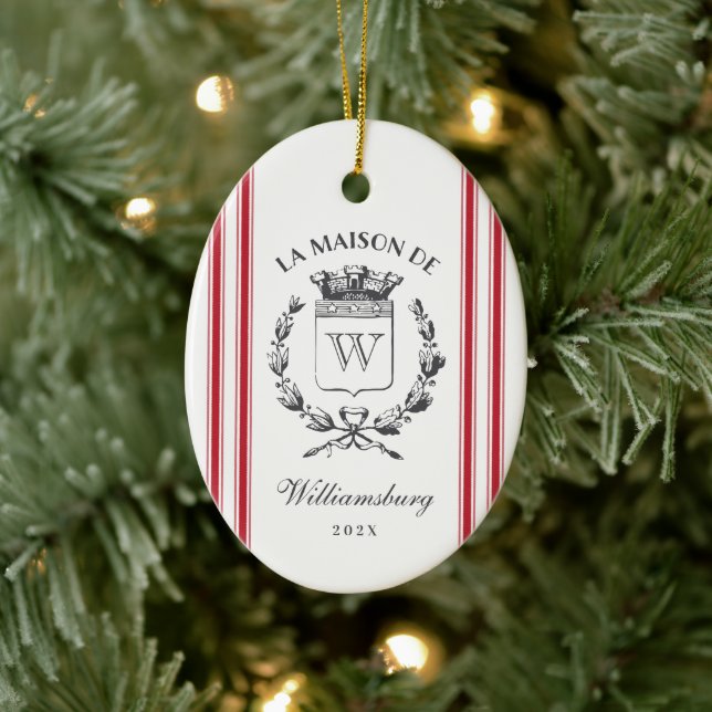 Vintages französisches Familienwappen Rotkörbchen Keramik Ornament (Baum)