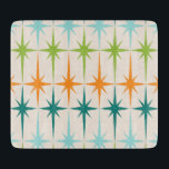 Vintages geometrisches schneidebrett<br><div class="desc">Vintag. Geometrics. Sternexplosionen. Wenn Sie Liebe irgendwie jener Wörter, dieses retro Vintage geometrische Sternexplosion-dekorative Glasschneiden-Brett für Sie sind. Ausrüstungsbeschreibungen dieses der Mitte des Jahrhunderts moderne ein Sahnehintergrund mit Reihen des Türkises, des Limonen Grüns, der Orange und der aquamarinen Sternexplosionen. Dieser Modentwurf passt schön mit dem Retro beweglichen atomarmuster der merkwürdigen...</div>