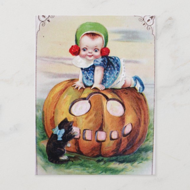 Vintages Halloween Baby On Pumpkin Postkarte (Vorderseite)