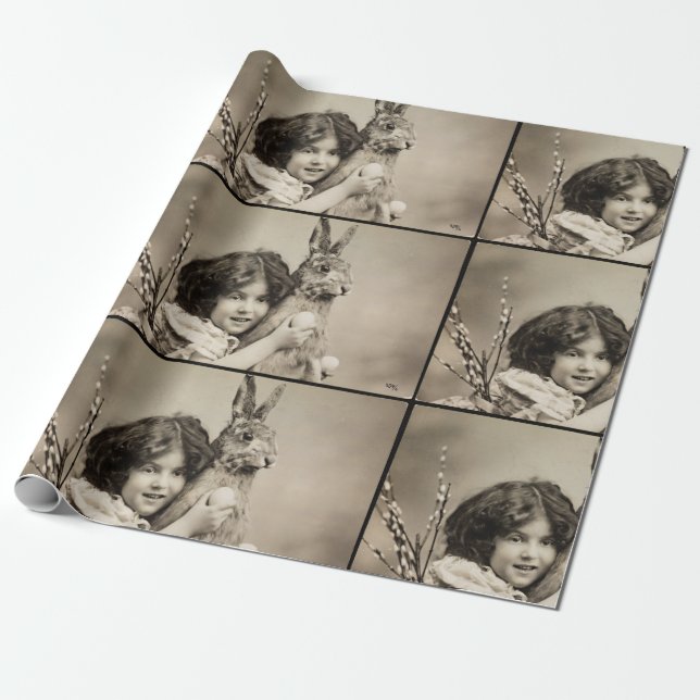 Vintages Mädchen mit Riesenhase Geschenkpapier (Ungerollt)